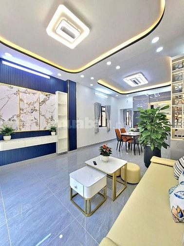 BÁN NHÀ TO ĐÙNG - XÂY MỚI 100% - GẦN LỘ HUỲNH TẤN PHÁT