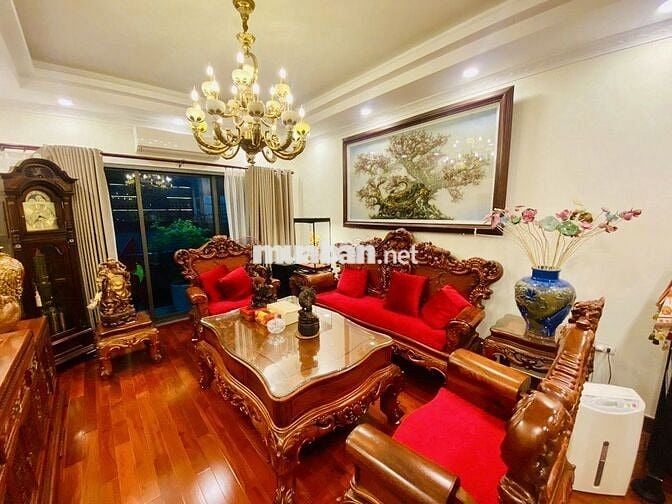 Bán Nhà Hồng Tiến - Ô tô - 2 Thoáng - Tặng full NT gỗ hiếm gần 2 Tỷ