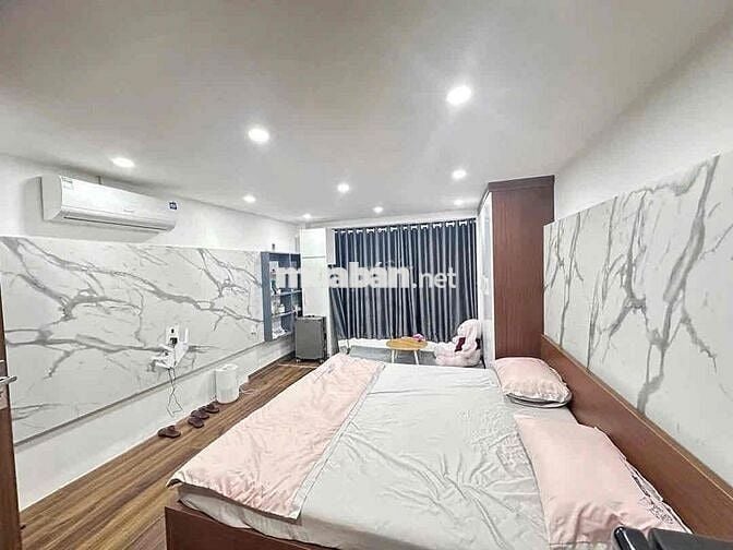Bán nhà ngõ Khương Thượng 30m 6 tầng dòng tiền giá 8.7 tỷ