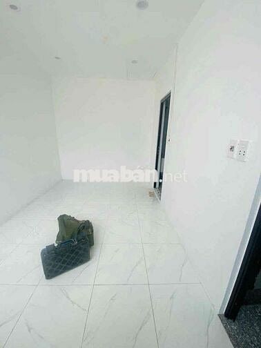Bán nhà ngõ Lệnh Cư 17m 4 tầng 1 ngoặt ra phố giá 4.95 tỷ