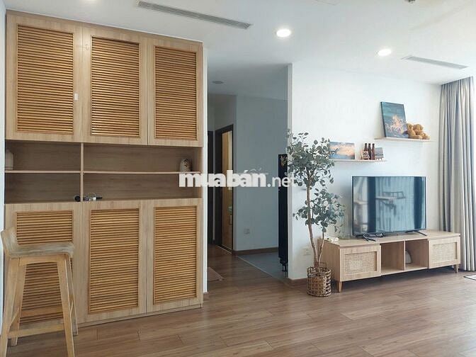 Cho thuê căn hộ 3 phòng ngủ Eco Green Sài Gòn view pháo hoa siêu đẹp