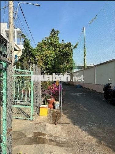 Nhà nguyên căn 54m2 có sân rộng và gác lửng, đường Cô Bắc, Mỹ Bình