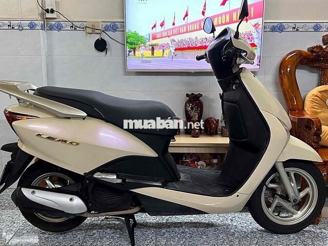 Leade fi biển số tphcm
