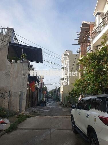 BÁN NHÀ BÌNH TÂN, gần Tân Phú, 3 tầng, DT 5x18m, hẻm 7m, chỉ hơn 5 tỷ