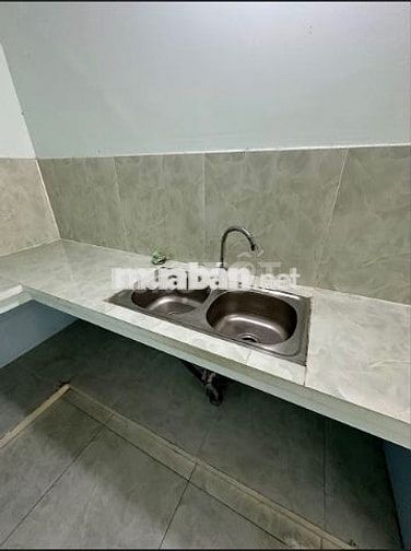 Nhà nguyên căn 54m2 có sân rộng và gác lửng, đường Cô Bắc, Mỹ Bình
