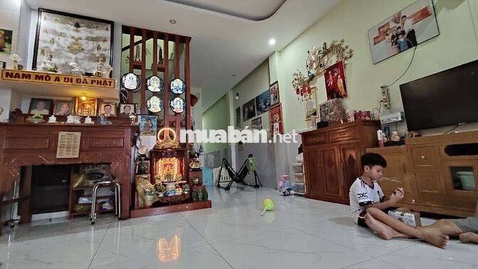 BÁN NHÀ BÌNH TÂN, gần Tân Phú, 3 tầng, DT 5x18m, hẻm 7m, chỉ hơn 5 tỷ