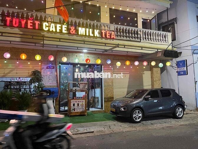 Bán nhà tặng xe oto và trạm sạc