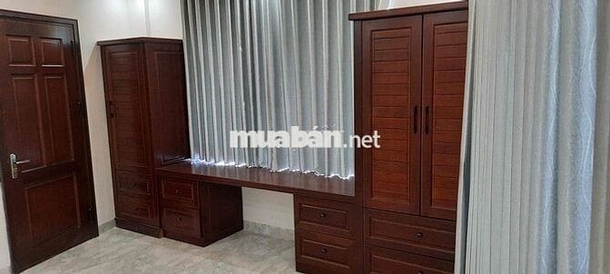 Bán nhà tặng xe oto và trạm sạc