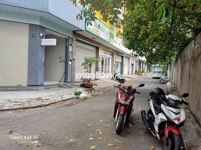 MB tầng trệt góc 2 mặt tiền hẻm xe tăng 1/