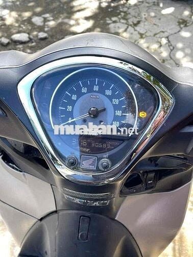 xe còn khoảng 80% chất xe chốt sớm có thương lương