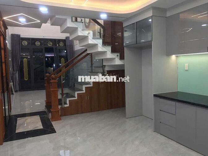 Bán Nhà Trần Thái Tông Cầu Giấy Gàn ĐH Quốc Gia 54m 5 Tầng Giá 10.5 Tỷ