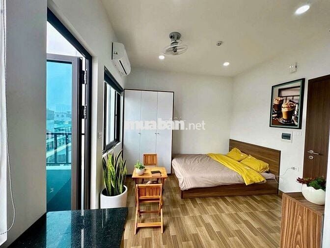 Siêu phẩm CCMN 30m2 Full đồ. Ban công ôtô qua nhà tại Định Công Thượng