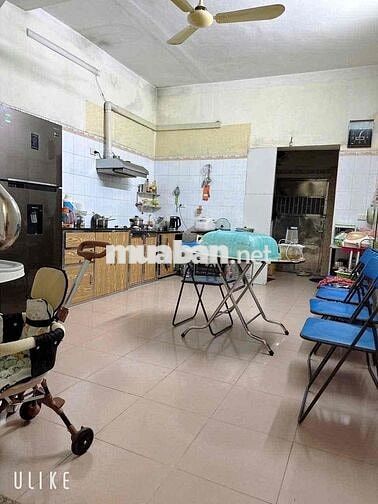 Chỉ 120tr/m có nhà ngã 3 TT Văn Điển-4 chỗ đỗ cửa-70m*3T;MT4m