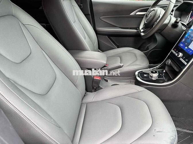 VinFast VFe34 2022 - 8000 km