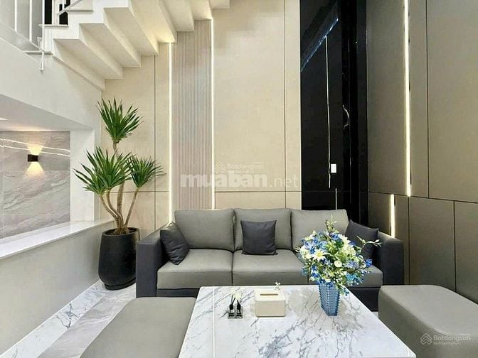 Chủ hạ giá bán căn nhà CMT8 - Quận 3 - Giá hạ còn 4 tỷ 250