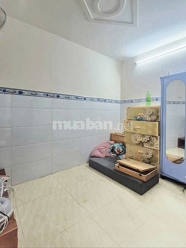BÁN NHÀ XE HƠI CHẠY NGANG NHÀ