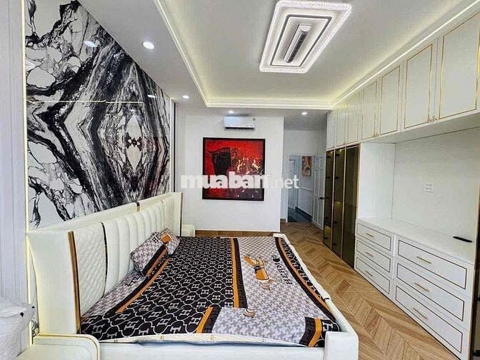 BÁN NHÀ ĐẸP VỊ TRÍ THUẬN TIỆN Ở VÀ KINH DOANH