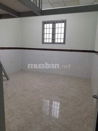 Nhà trọ mặt tiền hẻm thông dân cư đông đúc 
