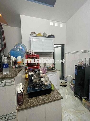 NHÀ 1/ HẺM THÔNG 4m - GẦN NGÃ TƯ BỐN XÃ, DT: 4m x 8m (32m²). Nhà 3 Tấm
