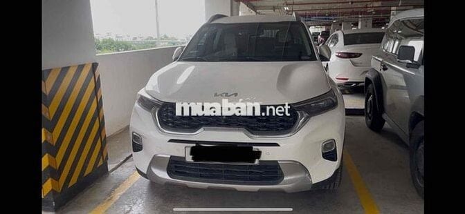 Kia Sonet 2023 Luxury 1.5 AT - 17449 km