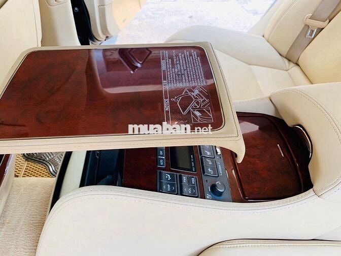 LEXUS  LS460L Bản 4 ghế có massage