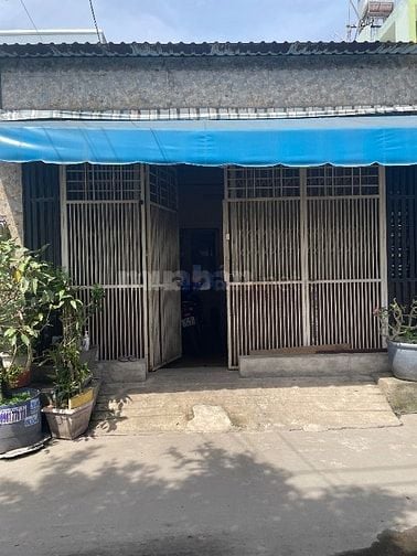 Bán nhà cấp 4, diện tích 107m2, nở hậu, sổ hồng, hẻm 1/ rộng 6m