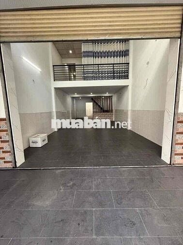 nhà 5x20m đúc lửng trệt trống suốt có 2pn 2wc