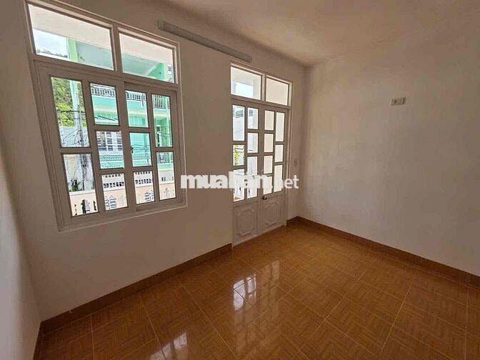 🔥 Bán nhà 2 tầng Vĩnh Hoà, Nha Trang 🌊 ra biển 900m 🚙 đường ô tô 7m
