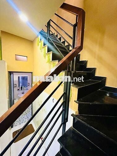 Nhà Mt Tân Phú HX Nhị P phú Trung dt 4,2×11 nở hậu 1lầu 3pn2wc Kd ok