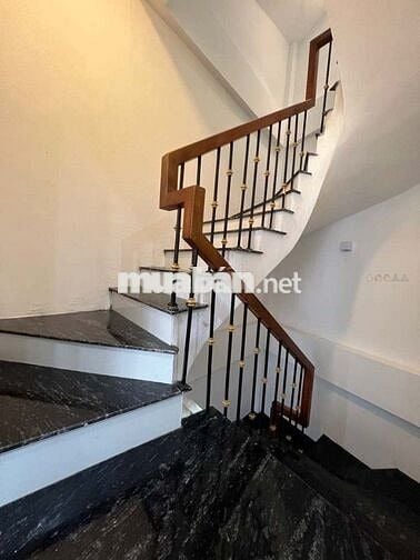 Vợ chồng anh Thanh bán nhà 5t,48m tại Trần Phú,HĐ,t/máy,ngõ to chỉ 9t
