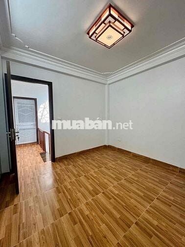 Bán nhà ngõ Nhân Hoà 42m 4 tầng cách ô tô 20m giá 12.2 tỷ còn tl