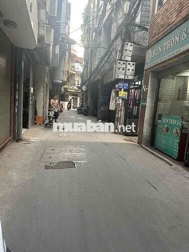 Bán nhà ngõ thông Hoàng Ngân 69m 4 tầng 2 thoáng giá 12.4 tỷ còn tl