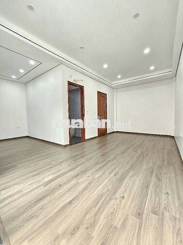 Anh hàng xóm  em bán nhà tại Nguyễn Viết Xuân,44m,4t ngõ to tại 8t