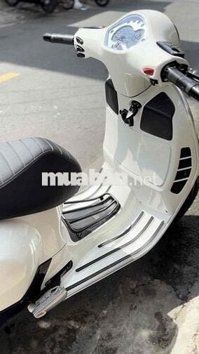 Vespa GTS 125I.E nhập ý