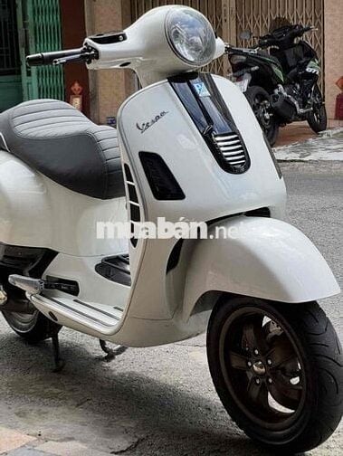 Vespa GTS 125I.E nhập ý