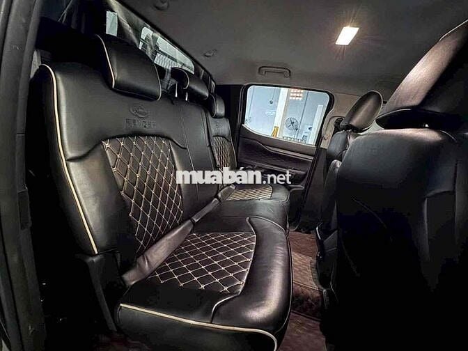Ford Ranger 2024 XLS 2.0L 4x2 AT. Trả trước 220tr.