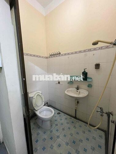 phòng trọ 20m2, đường Huỳnh Tấn Phát, Phú Thuận, q7. ngay cầu phú mỹ