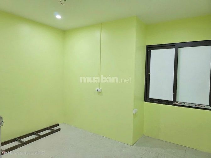 Cho thuê cả nhà 3 tầng sạch sẽ