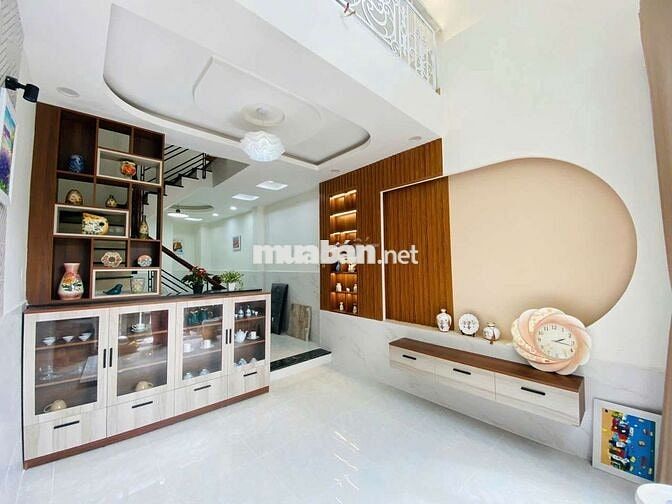 BÁN NHÀ ĐẸP 2 LẦU P. 15Q8. (.P .PHÚ ĐỊNH)