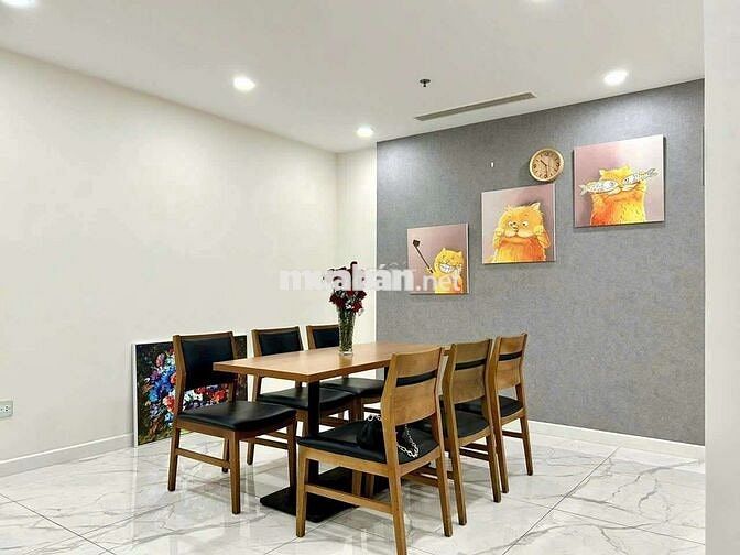 Cho thuê căn hộ 4 phòng ngủ - 3WC đt 132m sunshine sky city giá 24tr