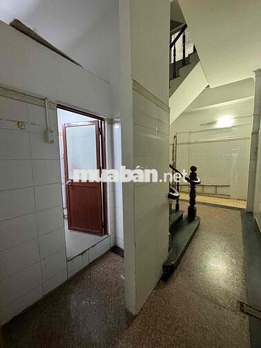 Cho thuê nhà kinh doanh tự do mặt tiền đường Cao Lỗ Quận 8