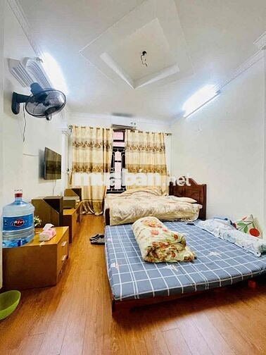 Bán nhà đẹp ngõ Pháo Đài Láng 40m 6 tầng ở ngay 30 ra ô tô giá 9,9 tỷ