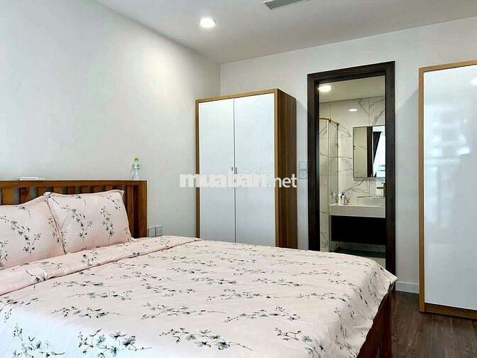 Cho thuê căn hộ 4 phòng ngủ - 3WC đt 132m sunshine sky city giá 24tr