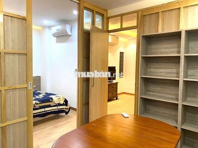 Cho thuê 2n1k Phố Nguyễn Khắc Hiếu, full đồ, thang máy, giá 11 triệu