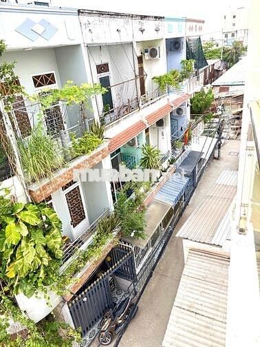 SIÊU PHẨM 2 MẶT TIỀN – NHÀ MỚI 3 TẦNG – SÁT HẺM XE HƠI