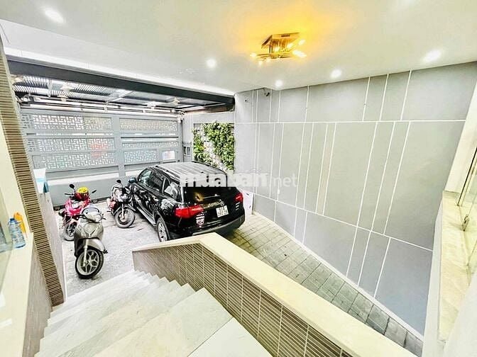 SIÊU PHẨM VILLA HIỆN ĐẠI NGAY NGÃ TƯ BẢY HIỀN (1 HẦM, 5 TẦNG, CÓ TM )