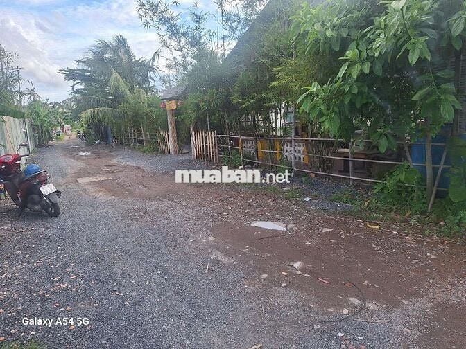 Nhà lá Wiew đẹp DTSD:72M² khu vực tập trung buôn bán , dân cư đông đúc