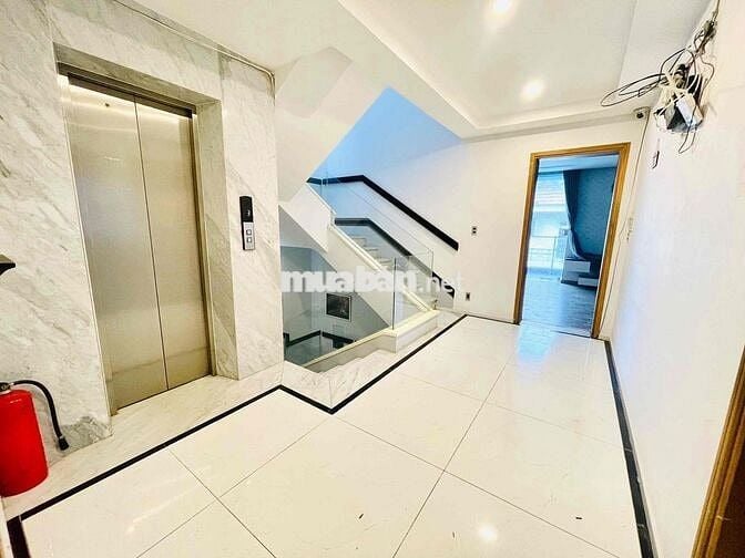 SIÊU PHẨM VILLA HIỆN ĐẠI NGAY NGÃ TƯ BẢY HIỀN (1 HẦM, 5 TẦNG, CÓ TM )
