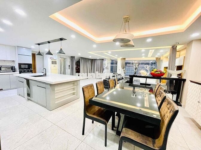 SIÊU PHẨM VILLA HIỆN ĐẠI NGAY NGÃ TƯ BẢY HIỀN (1 HẦM, 5 TẦNG, CÓ TM )