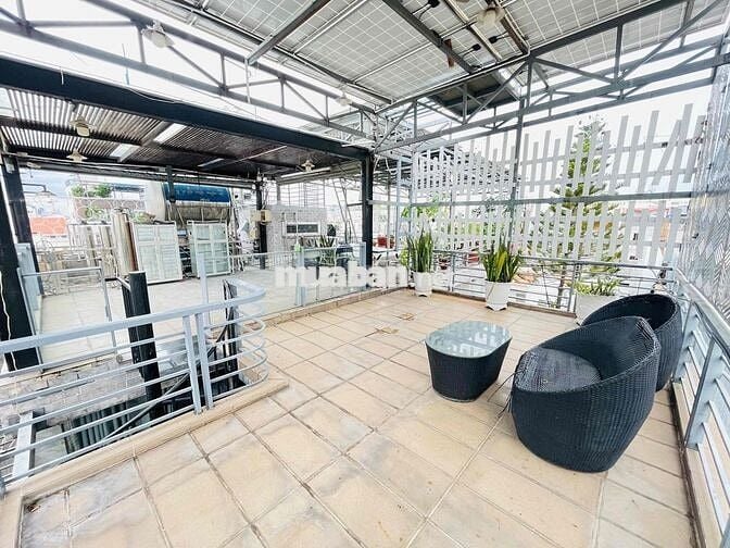 SIÊU PHẨM VILLA HIỆN ĐẠI NGAY NGÃ TƯ BẢY HIỀN (1 HẦM, 5 TẦNG, CÓ TM )